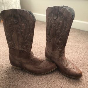 Coconuts by Matisse cowboy boots